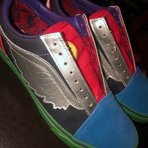 MARVEL VANS